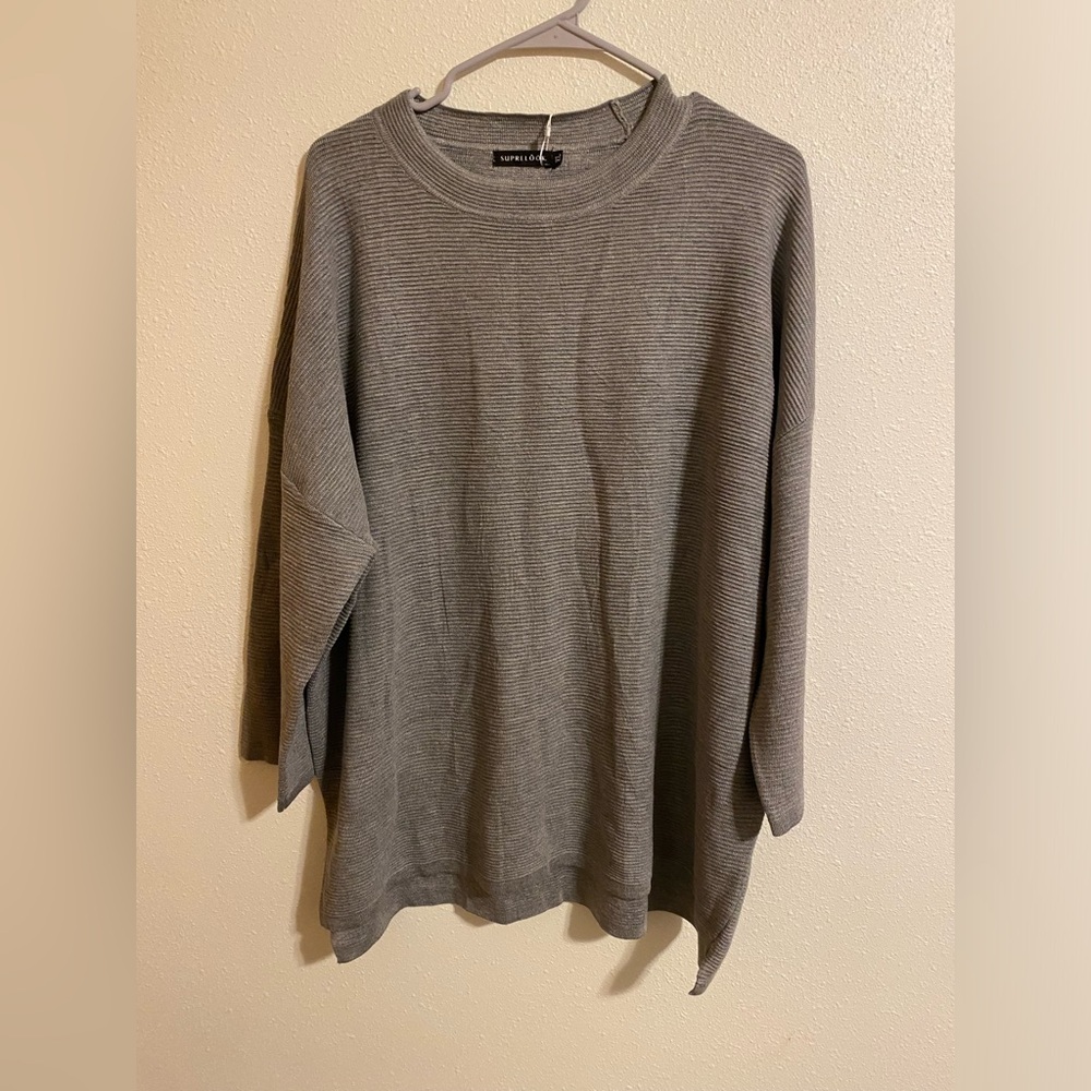 Women’s XL Gray Suprelook sweater
